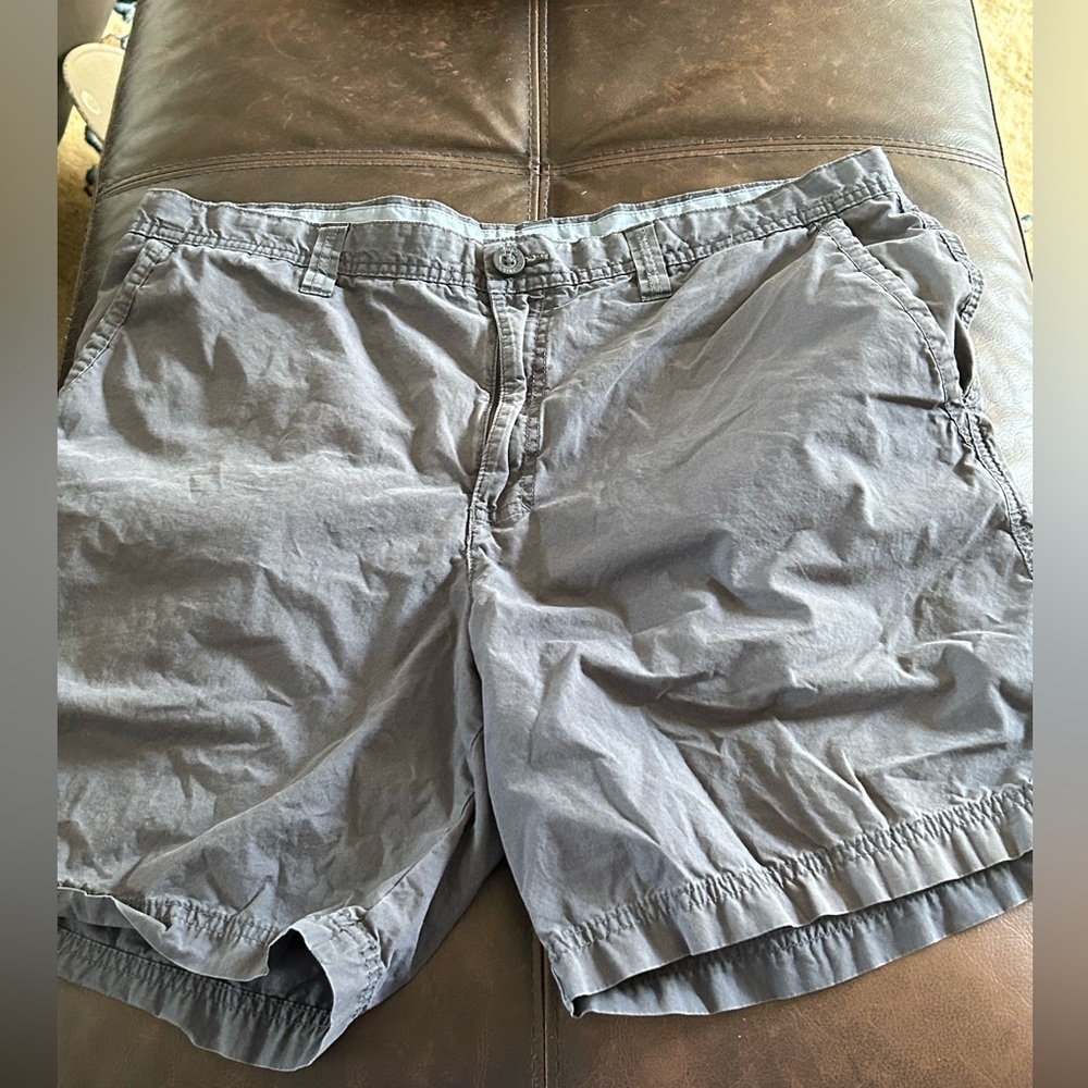 Men’s Columbia shorts. Good shape bluer than pictures
